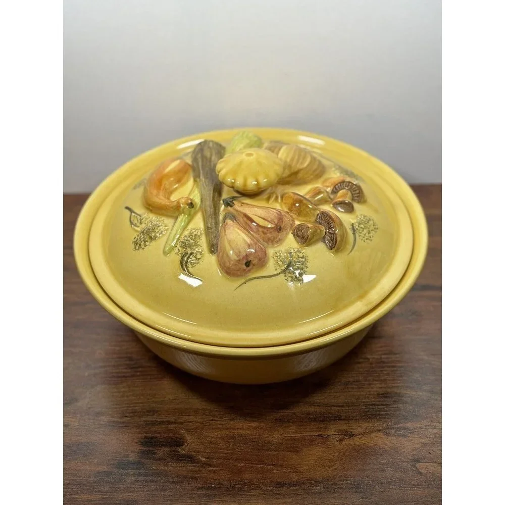 Vintage Los‎ Angeles Potteries Ovenware Harvest Mushrooms Dish Ware 1971 USA